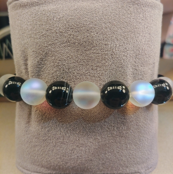 Handmade bracelets - Picture 3 of 3